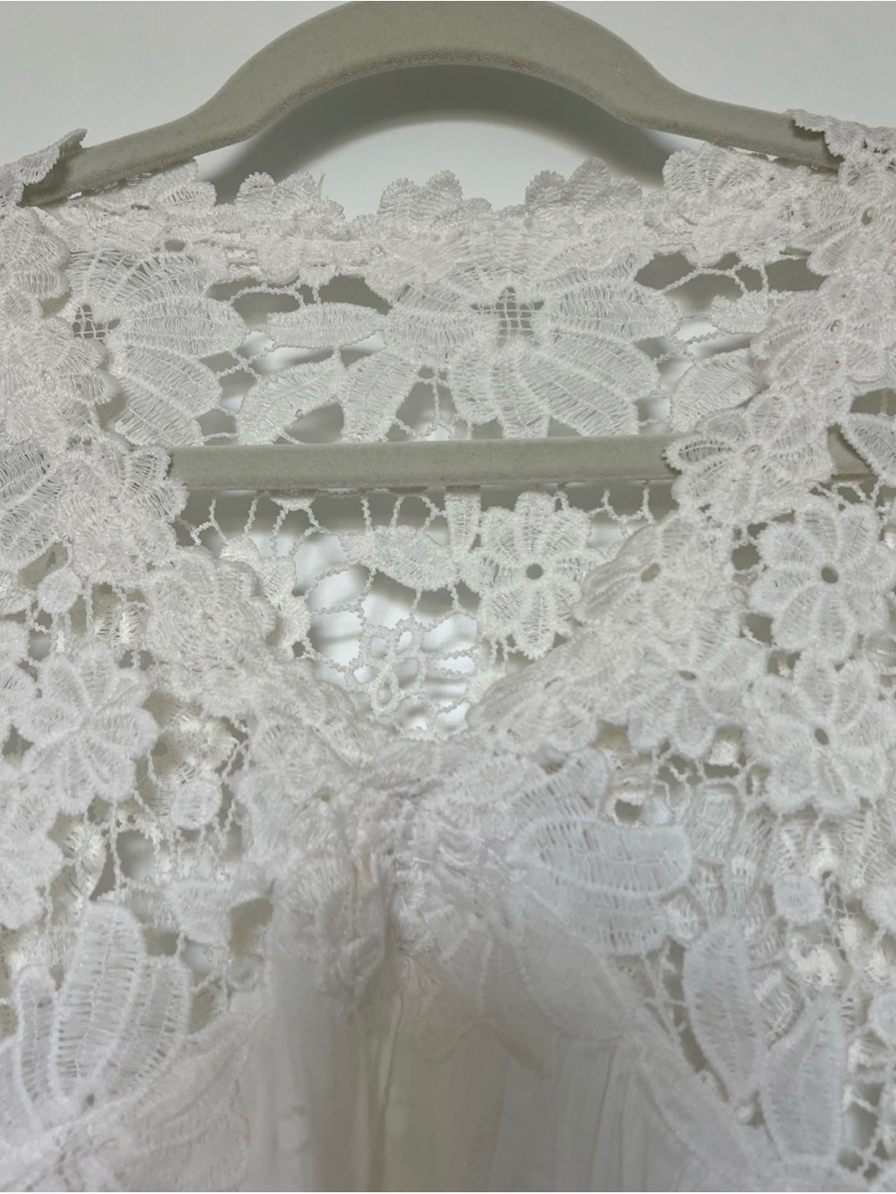 Free People crochet embroidered Boho Lace Long-Sleeve Top White sz.S NWT - Picture 3 of 9
